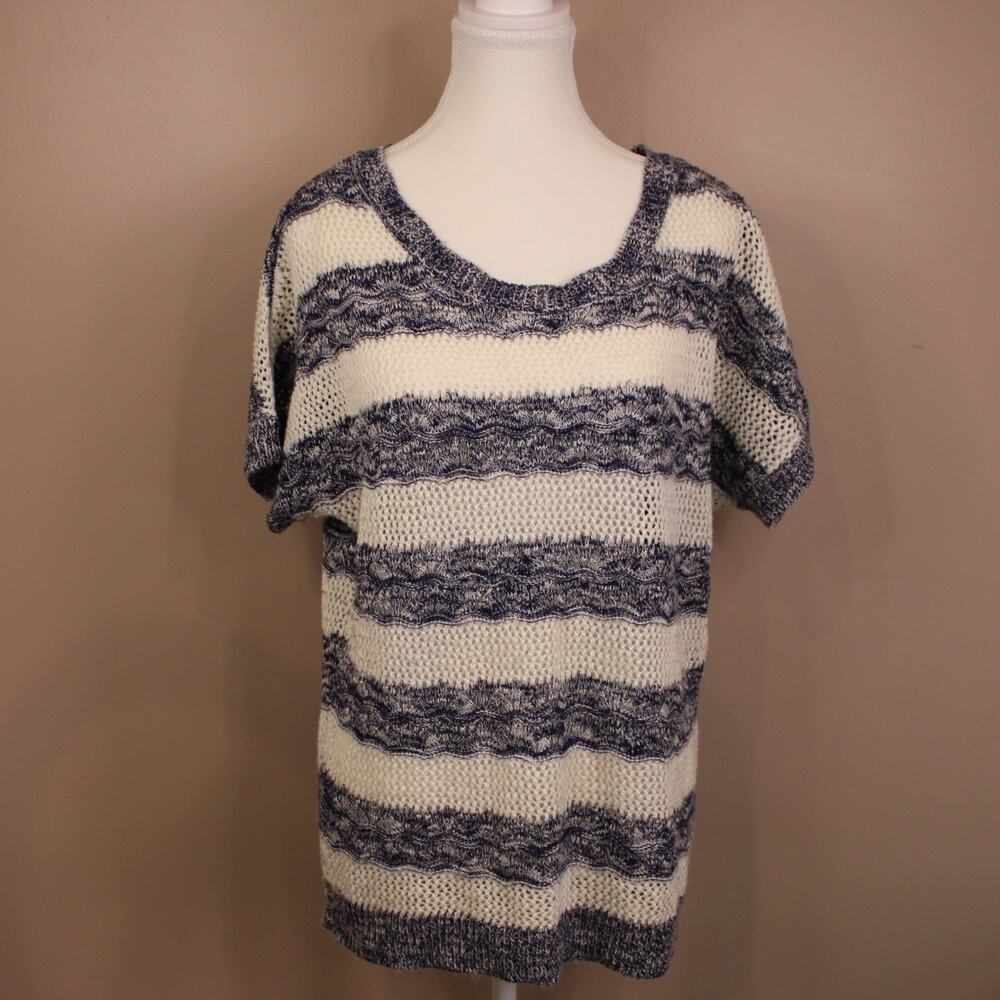 Women's Roz & Ali sz L Blue & White Stripe Short Sleeve Sweater